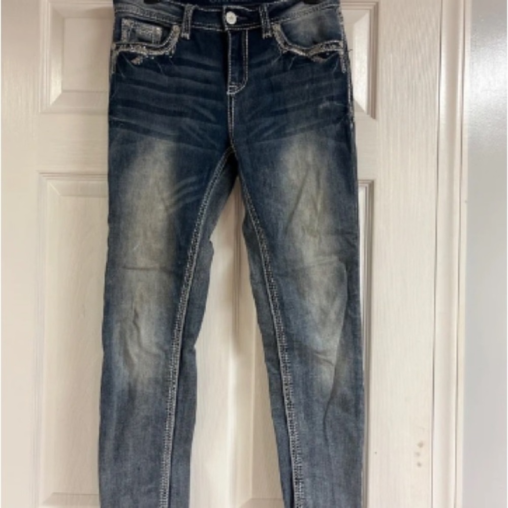 Women’s Distressed Skinny Jeans - Blue Wash